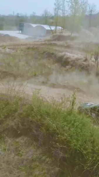 ฉันขับแท็กซี่ แล้วเก่งขึ้นนิดหน่อย มันผิดตรงไหนล่ะ