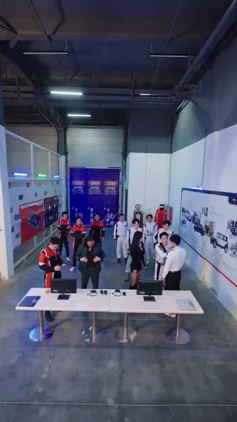 ฉันขับแท็กซี่ แล้วเก่งขึ้นนิดหน่อย มันผิดตรงไหนล่ะ