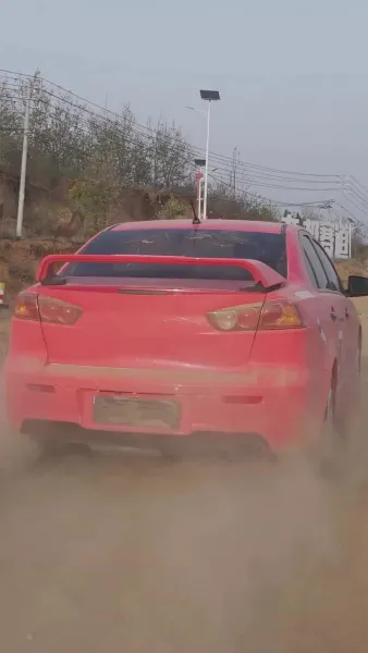 ฉันขับแท็กซี่ แล้วเก่งขึ้นนิดหน่อย มันผิดตรงไหนล่ะ