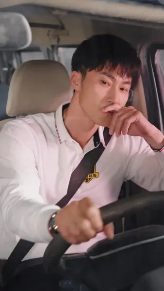 ฉันขับแท็กซี่ แล้วเก่งขึ้นนิดหน่อย มันผิดตรงไหนล่ะ