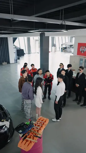 ฉันขับแท็กซี่ แล้วเก่งขึ้นนิดหน่อย มันผิดตรงไหนล่ะ