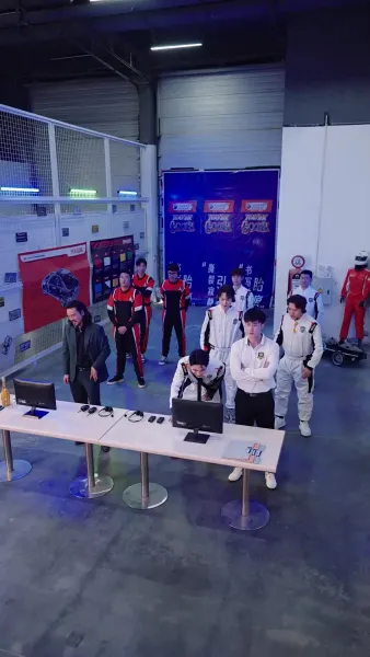 ฉันขับแท็กซี่ แล้วเก่งขึ้นนิดหน่อย มันผิดตรงไหนล่ะ