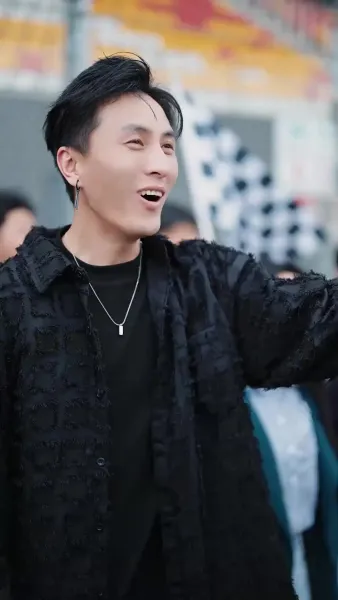 ฉันขับแท็กซี่ แล้วเก่งขึ้นนิดหน่อย มันผิดตรงไหนล่ะ