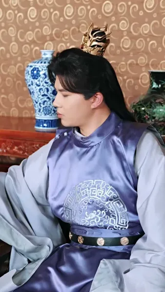 หลีฮื้อน้อยอาละวาดเมืองหลวง