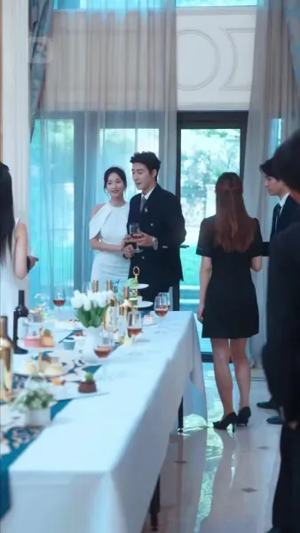 ตัวแม่คืนบัลลังก์