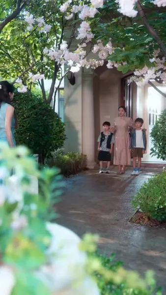 ตัวแม่คืนบัลลังก์