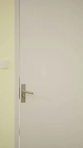 [พากย์ไทย] เด็กหญิงผู้โดดเดี่ยว