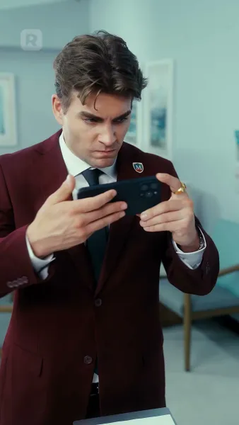 โอ้พระเจ้า ฉันถูกล้อมรอบไปด้วยเจ้าชายทั้งสาม