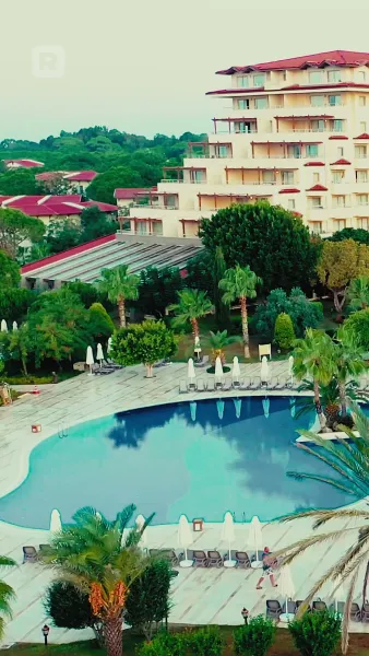 โอ้พระเจ้า ฉันถูกล้อมรอบไปด้วยเจ้าชายทั้งสาม