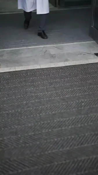 หมอหลอกใจ เจ้าสัวหลอกตา