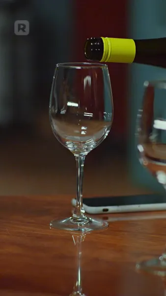 ตรึงรักพันธนาการใจ