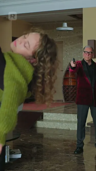 ตรึงรักพันธนาการใจ