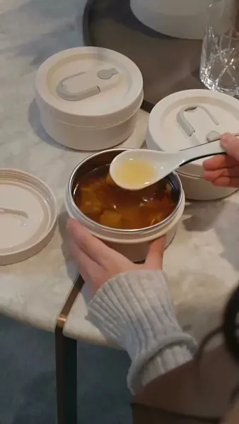 โลกนี้ไม่มีสิ่งใดเทียบเท่าคุณ