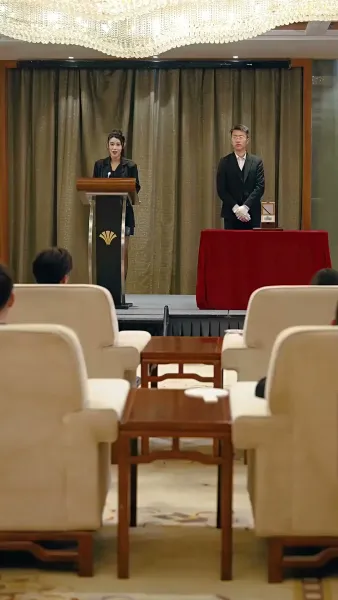 โลกนี้ไม่มีสิ่งใดเทียบเท่าคุณ