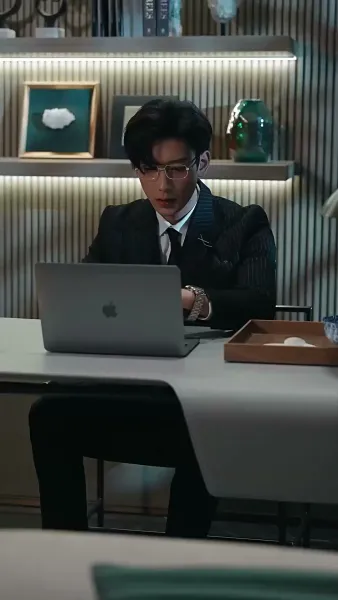 โลกนี้ไม่มีสิ่งใดเทียบเท่าคุณ