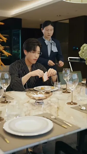 โลกนี้ไม่มีสิ่งใดเทียบเท่าคุณ