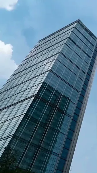 โลกนี้ไม่มีสิ่งใดเทียบเท่าคุณ