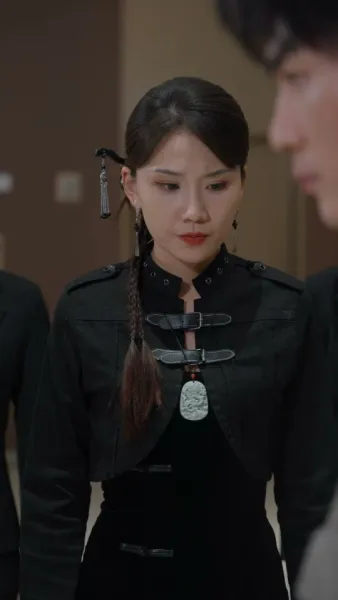 พ่อเทพสงครามและภรรยาสวย