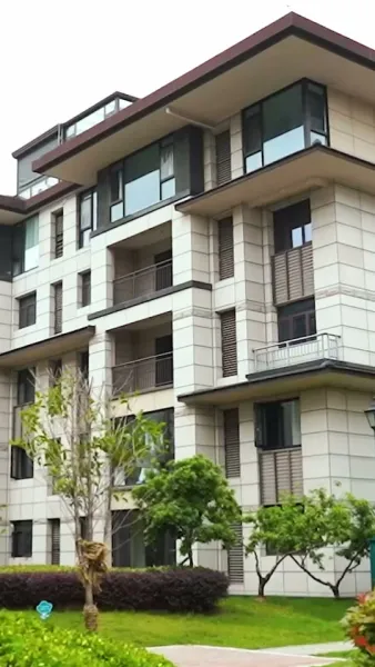 พ่อเทพสงครามและภรรยาสวย