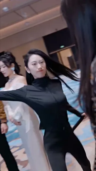 เส้นทาง วีรบุรุษ