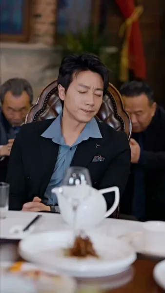 เส้นทาง วีรบุรุษ