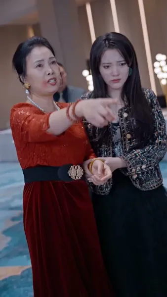 เส้นทาง วีรบุรุษ