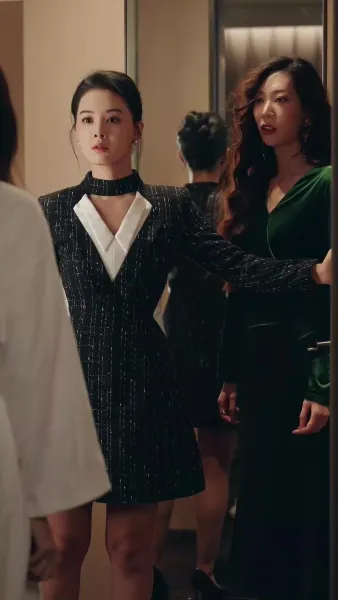 เกมล่าภายใต้ใบหน้าใหม่