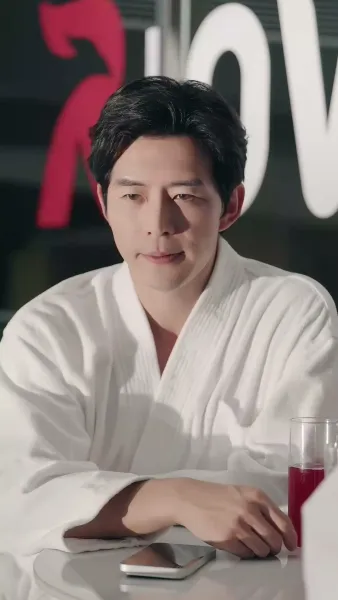 เกมล่าภายใต้ใบหน้าใหม่