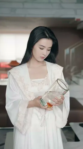 เกมล่าภายใต้ใบหน้าใหม่