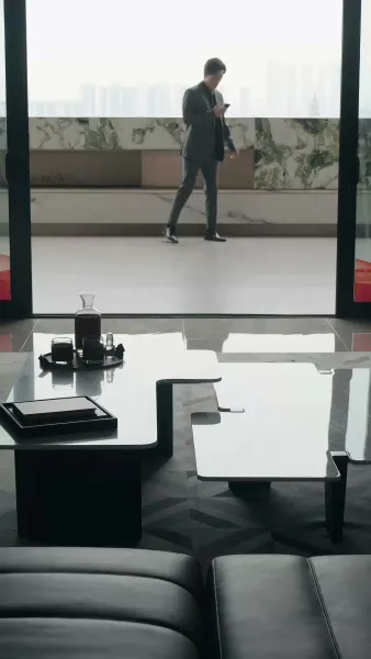 เกมล่าภายใต้ใบหน้าใหม่