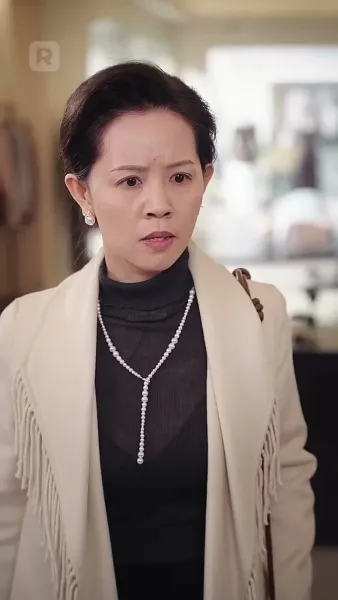 กำเนิดรัก : เจ้าพ่อคนคลั่งรักตามจีบเธอ