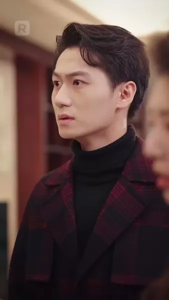 กำเนิดรัก : เจ้าพ่อคนคลั่งรักตามจีบเธอ