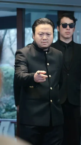 การกลับมาของเทพผู้พิทักษ์ แสงสว่างในมหานคร