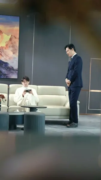 การกลับมาของเทพผู้พิทักษ์ แสงสว่างในมหานคร