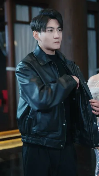 การกลับมาของเทพผู้พิทักษ์ แสงสว่างในมหานคร