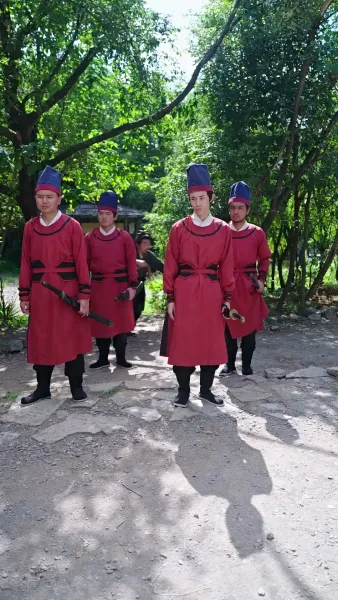 ข้ามภพมารักนายพรานป่า