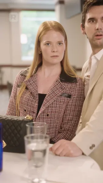 ทายาทสาวสุดแกร่งกลับมาหลังหย่าร้าง