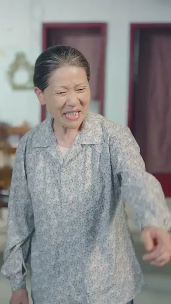 แม่เลี้ยงจะเครซี่