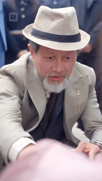 (พากย์) แม่ครับ นี่สามีใครเอ่ย?