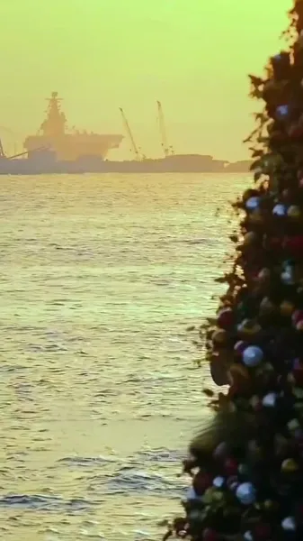 ไม่มีคุณสมบัติที่จะรัก