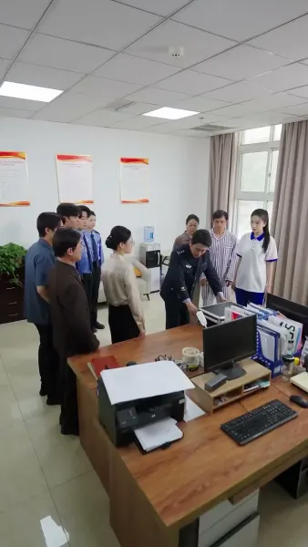 สละอนาคตเพื่อข่วยชาวประชา