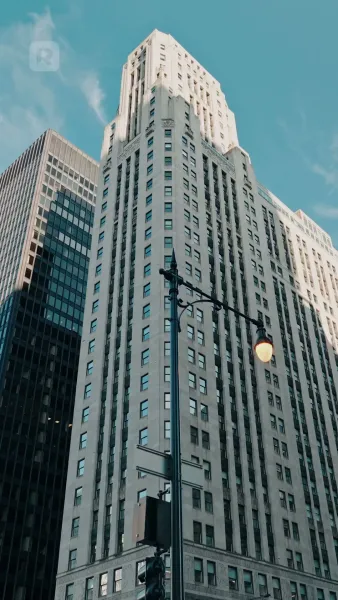 เลิกกันวันนั้น เธอกลับมาพร้อมอาณาจักรพันล้าน