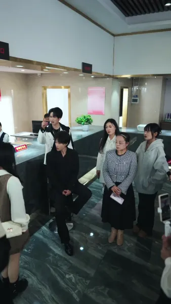 โดนป้ายสี งั้นขอเล่นตามเกม