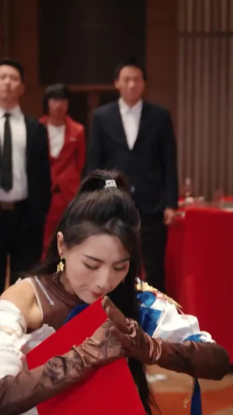 วีรบุรุษสุดเทพ