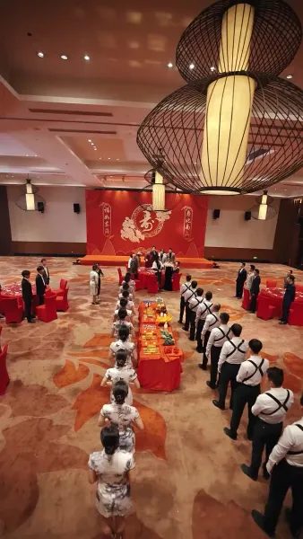 วีรบุรุษสุดเทพ