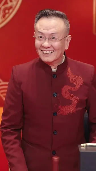 วีรบุรุษสุดเทพ