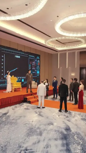 วีรบุรุษสุดเทพ