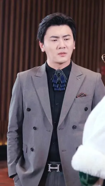 วีรบุรุษสุดเทพ