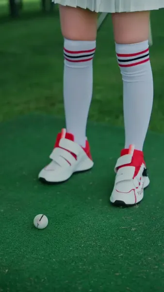 แม่มดตกอับกับแผนการมีลูกสอง