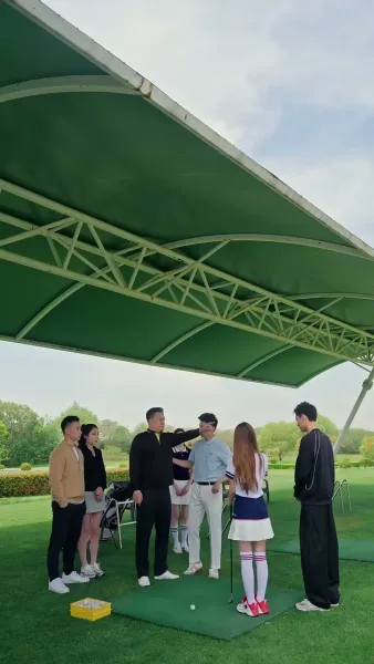 แม่มดตกอับกับแผนการมีลูกสอง